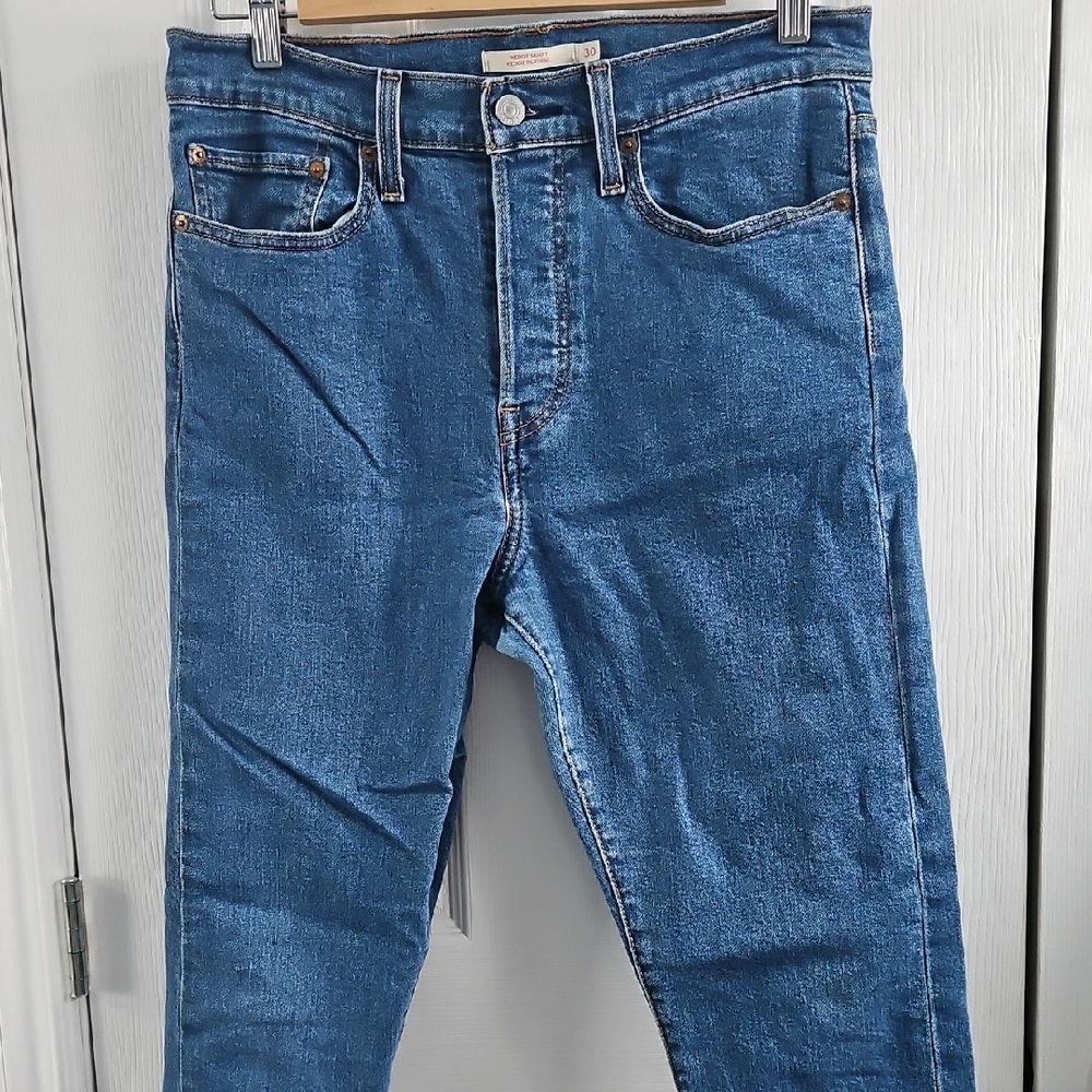 Levi's Wedgie Filiforme Size 30 Raw Hem Button Fly